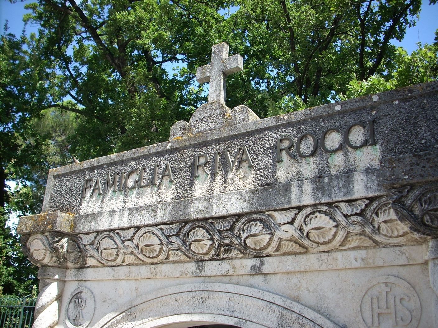 Scipione Riva Rocci s tomb, San Michele di Pagana, Italy - 02.JPG